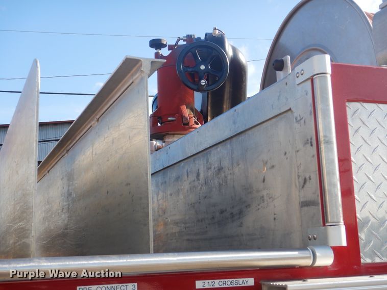 image for item GY9849 1999 International 2674 fire truck