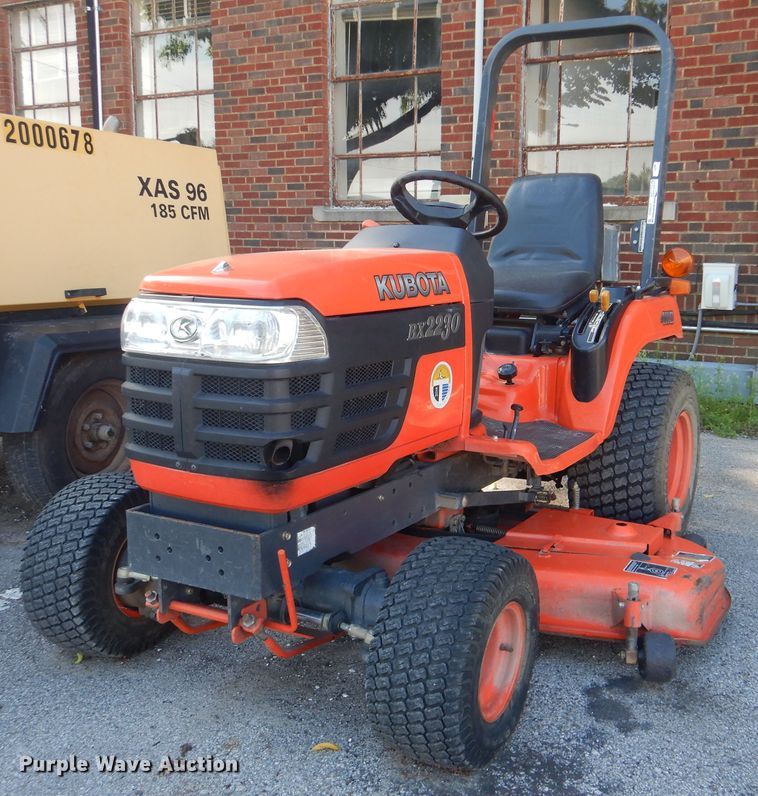 image for item GY9850 Kubota BX2230D 4WD tractor