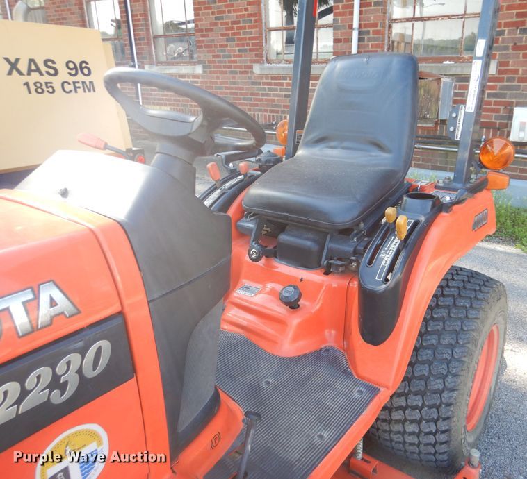 image for item GY9850 Kubota BX2230D 4WD tractor