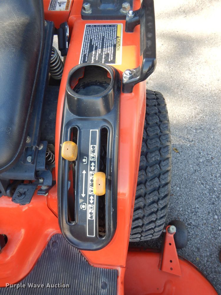 image for item GY9850 Kubota BX2230D 4WD tractor