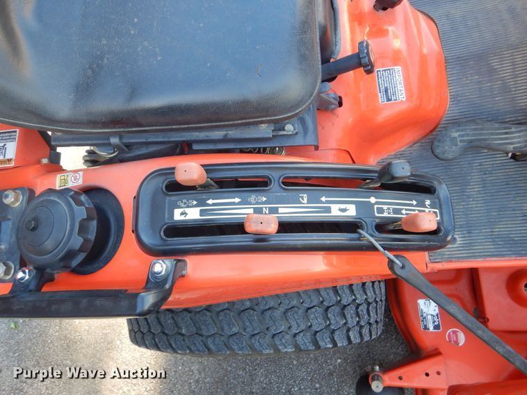 image for item GY9850 Kubota BX2230D 4WD tractor