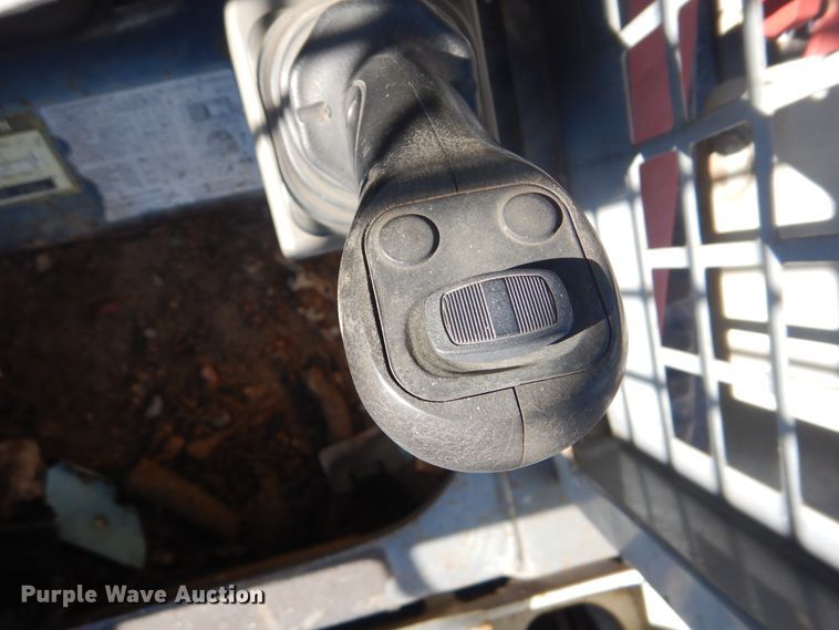 image for item GY9851 Takeuchi TL230  tracked skid steer loader