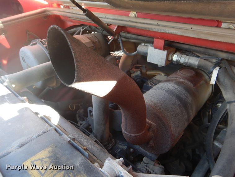 image for item GY9851 Takeuchi TL230  tracked skid steer loader