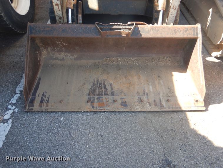 image for item GY9851 Takeuchi TL230  tracked skid steer loader