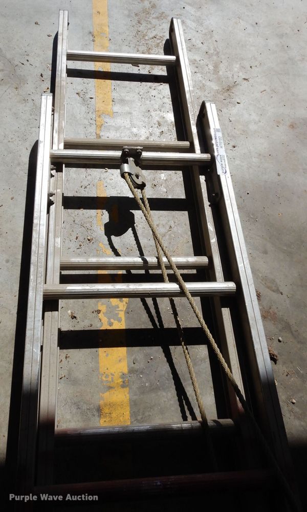 image for item HT9182 24' extension ladder