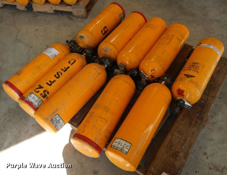 image for item HT9183 (10) Scott 2216 air packs