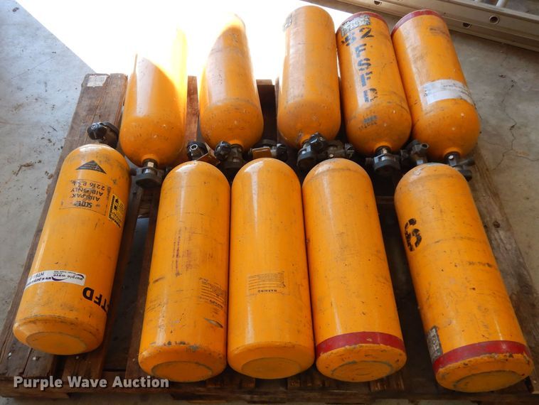 image for item HT9183 (10) Scott 2216 air packs