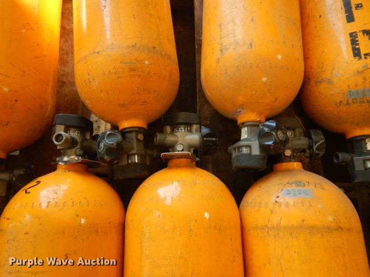 image for item HT9183 (10) Scott 2216 air packs