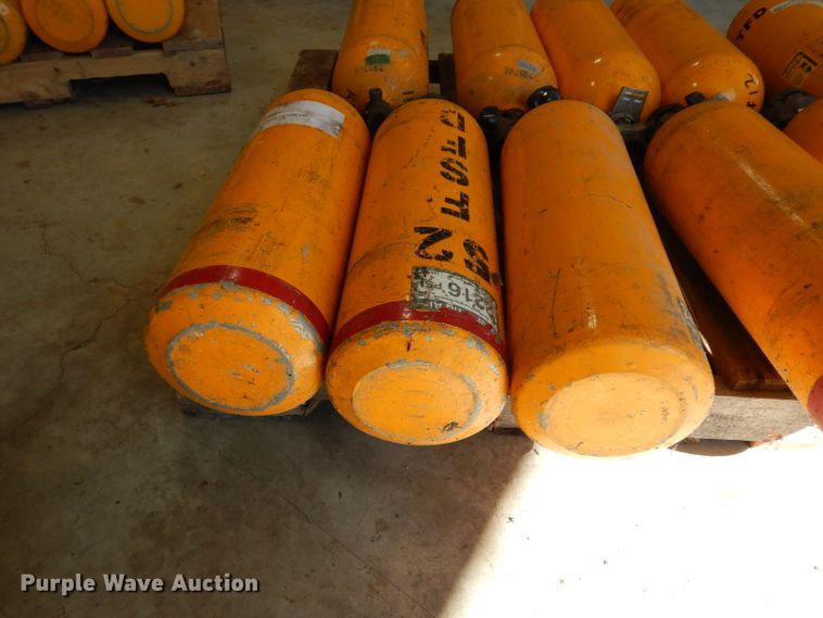 image for item HT9183 (10) Scott 2216 air packs