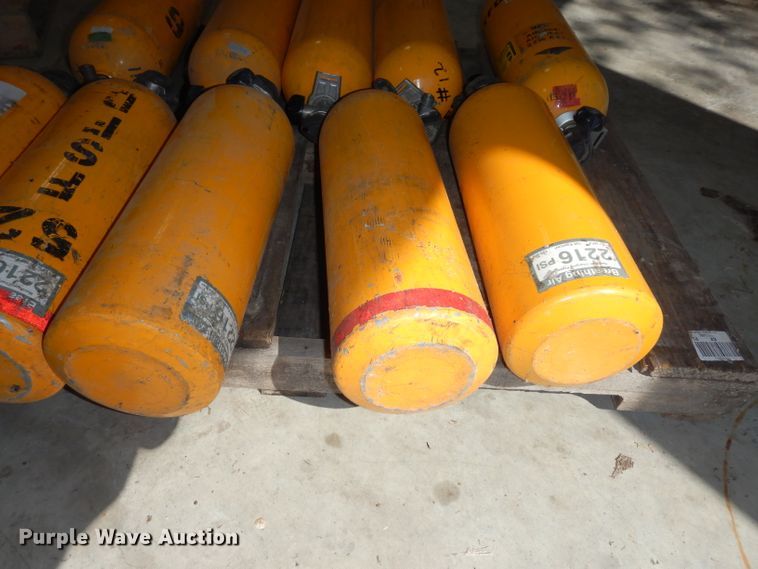 image for item HT9183 (10) Scott 2216 air packs