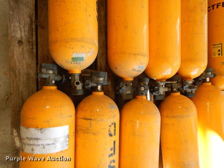 image for item HT9183 (10) Scott 2216 air packs