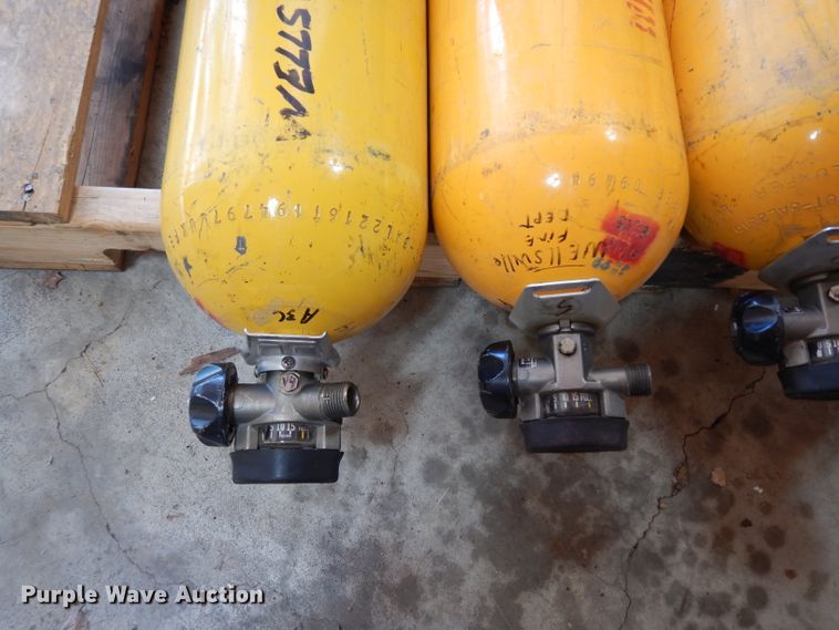 image for item HT9184 (10) Scott 2216 air packs