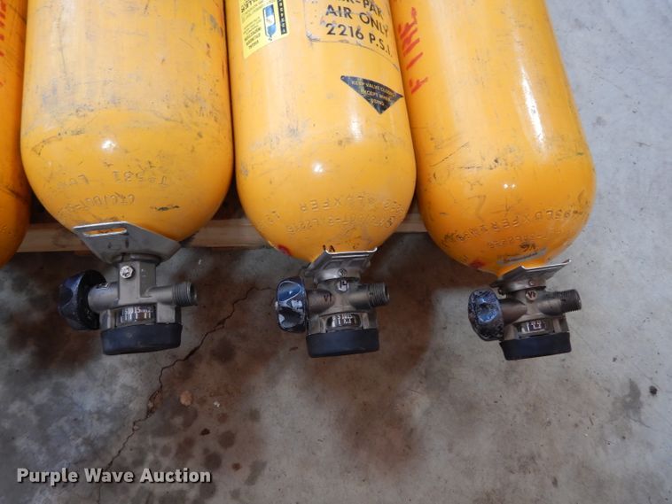 image for item HT9184 (10) Scott 2216 air packs