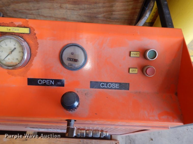 image for item HT9187 Cascade breathing air filling system