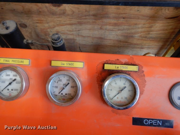 image for item HT9187 Cascade breathing air filling system