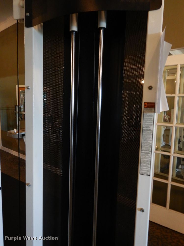 image for item HT9239 Life Fitness weight machine