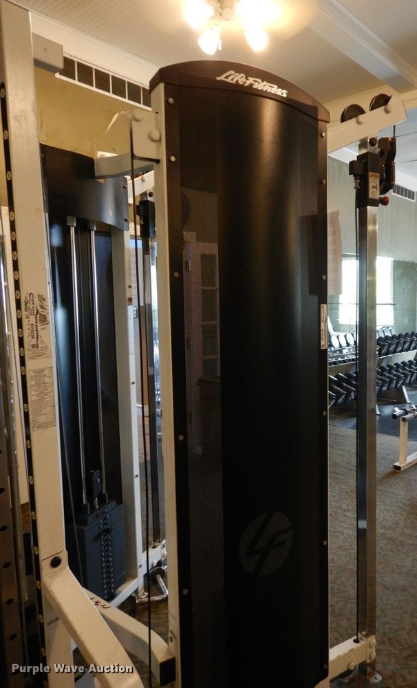 image for item HT9239 Life Fitness weight machine