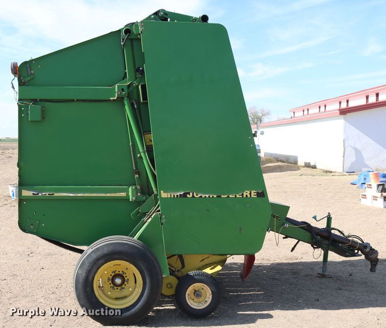 image for item DD6096 1992 John Deere 535 round baler