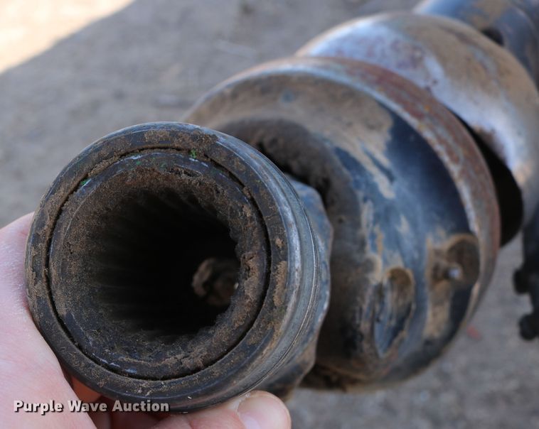 image for item DD6096 1992 John Deere 535 round baler