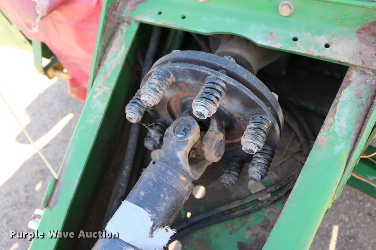 image for item DD6096 1992 John Deere 535 round baler