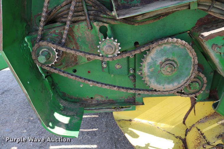image for item DD6096 1992 John Deere 535 round baler