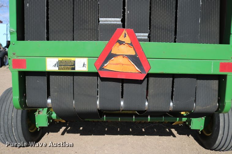 image for item DD6096 1992 John Deere 535 round baler