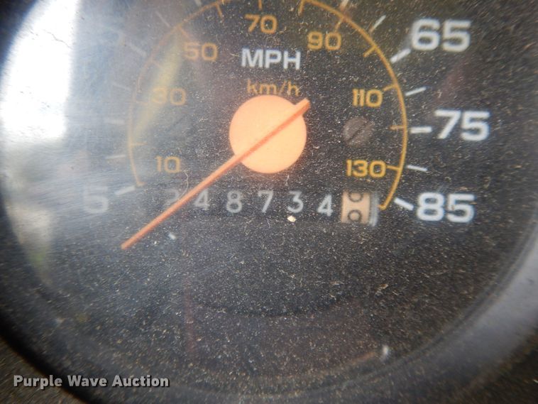 image for item DE5625 1987 GMC 7000 grain truck