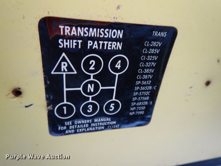 image for item DE5625 1987 GMC 7000 grain truck