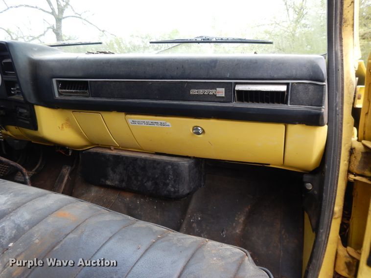 image for item DE5625 1987 GMC 7000 grain truck