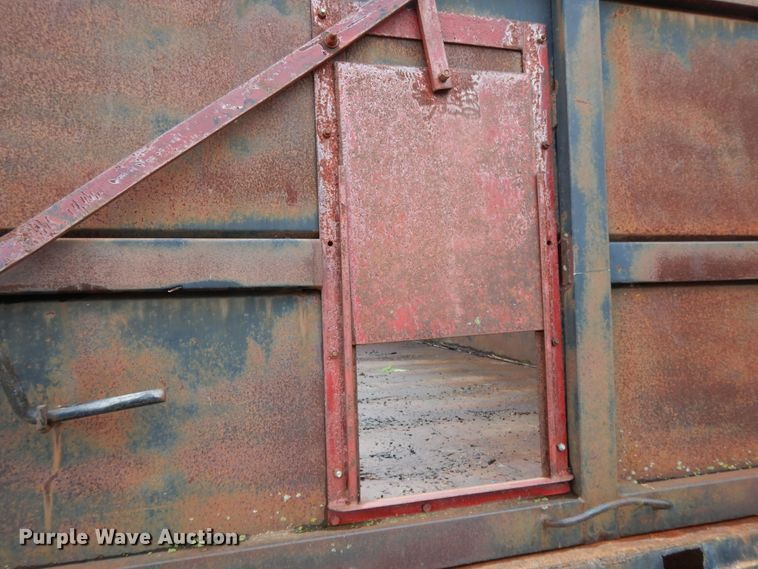 image for item DE5625 1987 GMC 7000 grain truck