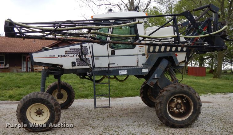 image for item DE5627 SpraCoupe Melroe 3630 sprayer