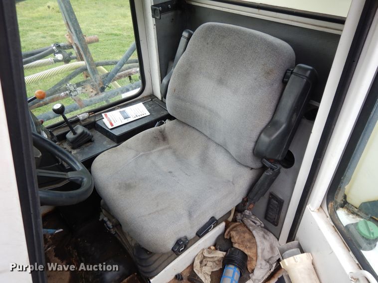 image for item DE5627 SpraCoupe Melroe 3630 sprayer