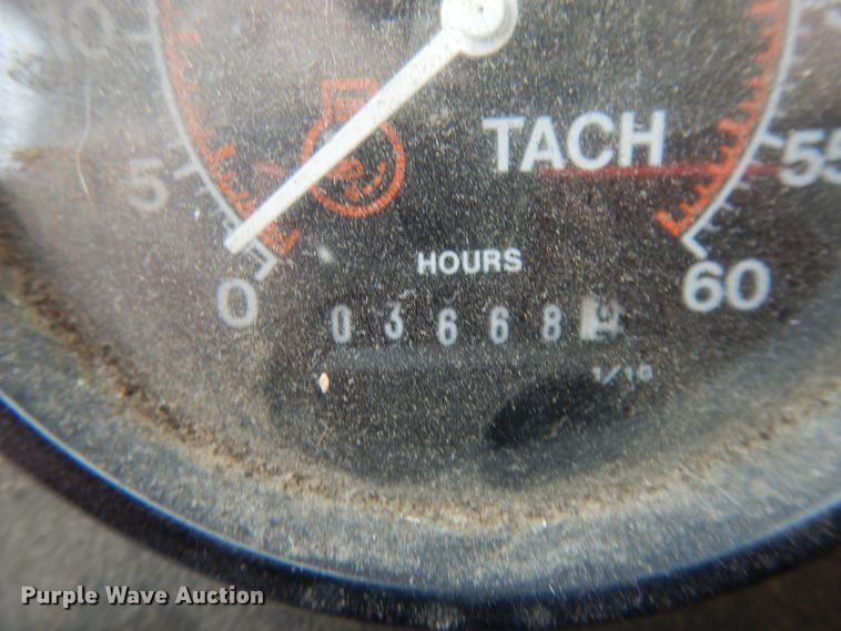 image for item DE5627 SpraCoupe Melroe 3630 sprayer