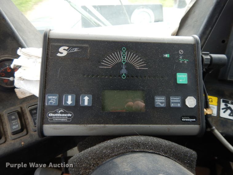 image for item DE5627 SpraCoupe Melroe 3630 sprayer