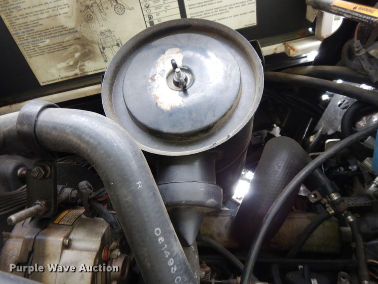 image for item DE5627 SpraCoupe Melroe 3630 sprayer