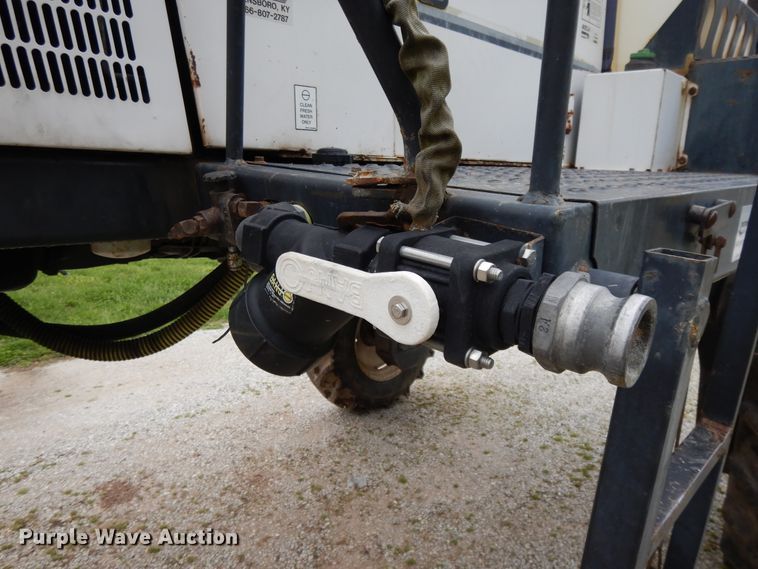 image for item DE5627 SpraCoupe Melroe 3630 sprayer