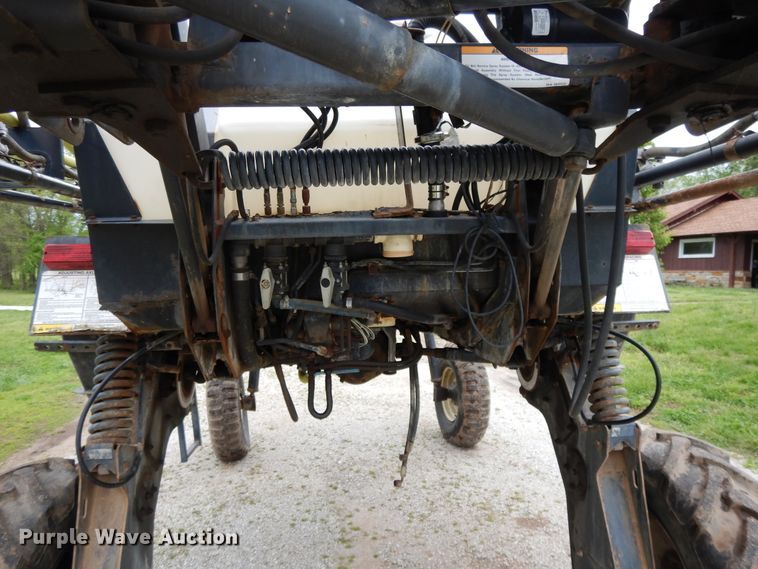 image for item DE5627 SpraCoupe Melroe 3630 sprayer