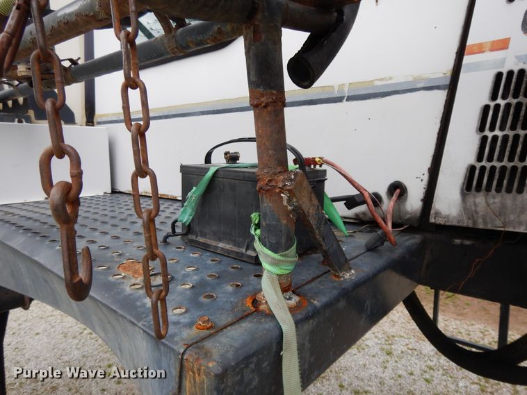 image for item DE5627 SpraCoupe Melroe 3630 sprayer