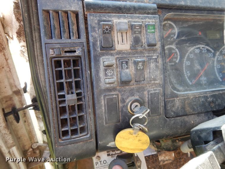 image for item DE5664 2001 Freightliner FL80 feed mixer truck