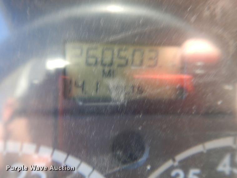 image for item DE5664 2001 Freightliner FL80 feed mixer truck