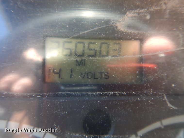 image for item DE5664 2001 Freightliner FL80 feed mixer truck