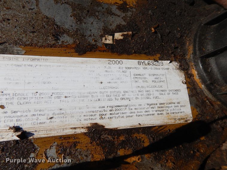 image for item DE5664 2001 Freightliner FL80 feed mixer truck