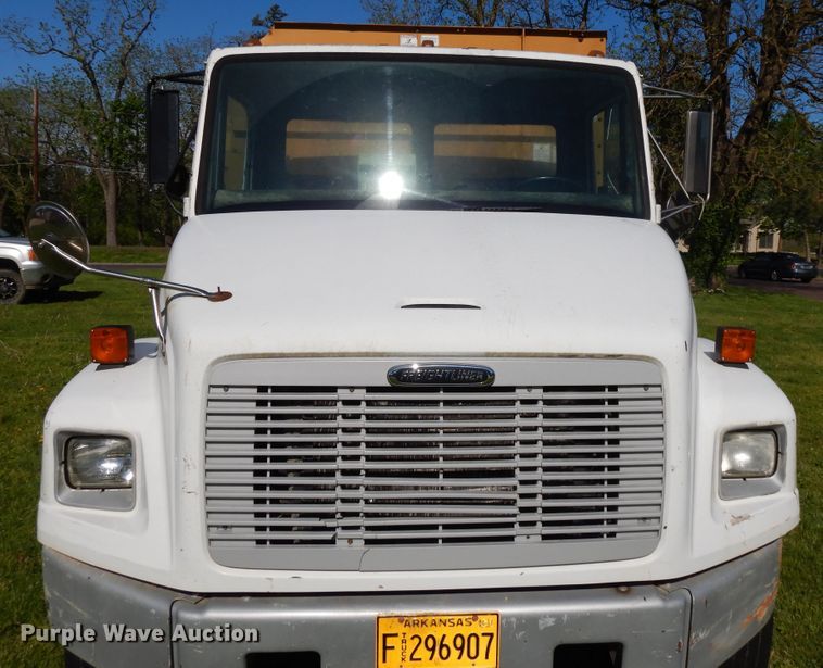 image for item DE5664 2001 Freightliner FL80 feed mixer truck