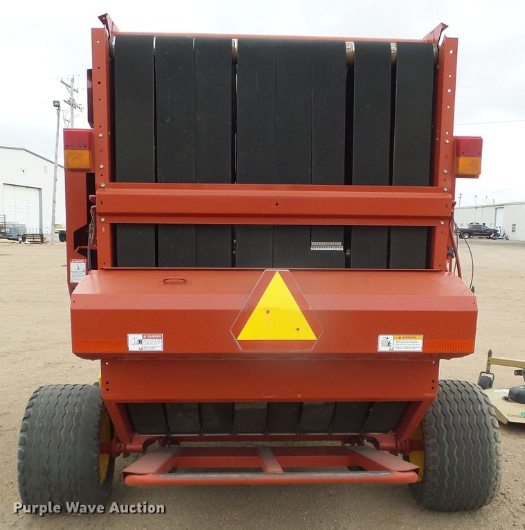 image for item DG0194 2008 New Holland BR7090 round baler