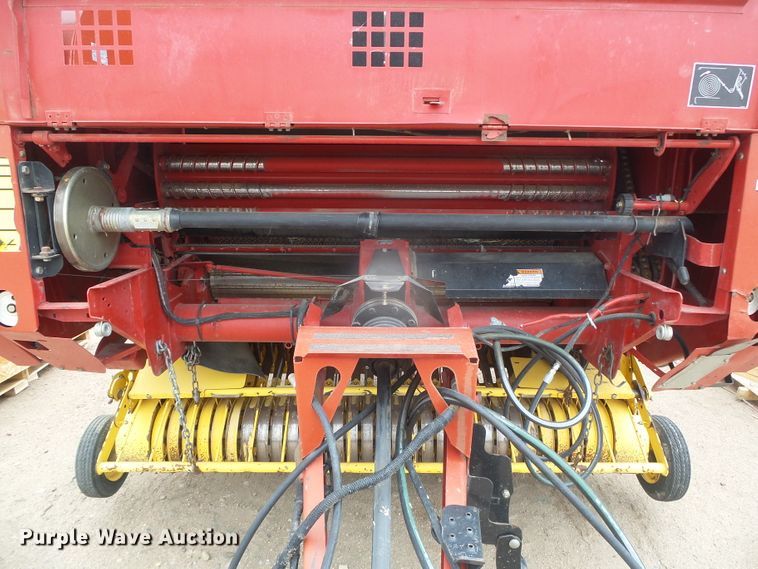 image for item DG0194 2008 New Holland BR7090 round baler
