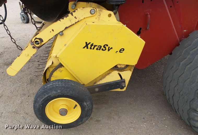 image for item DG0194 2008 New Holland BR7090 round baler