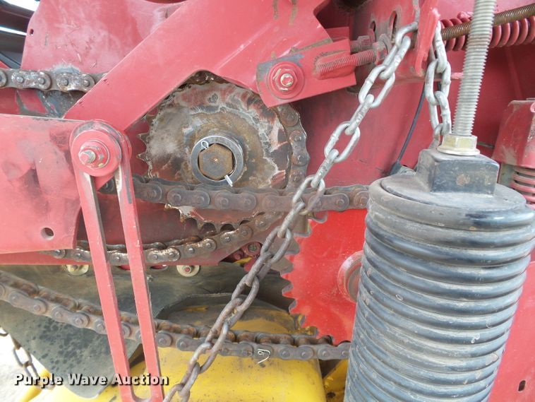 image for item DG0194 2008 New Holland BR7090 round baler