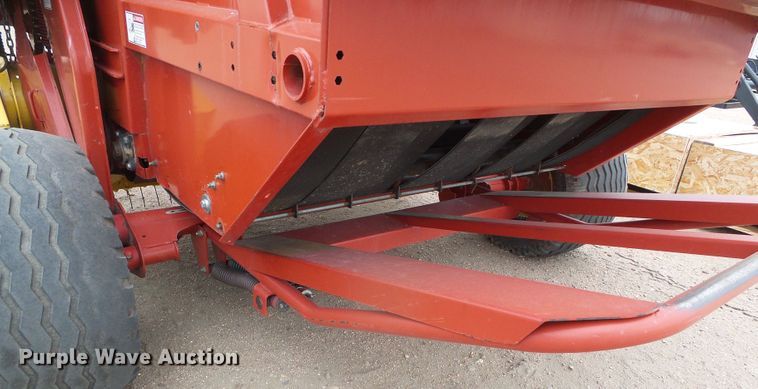 image for item DG0194 2008 New Holland BR7090 round baler