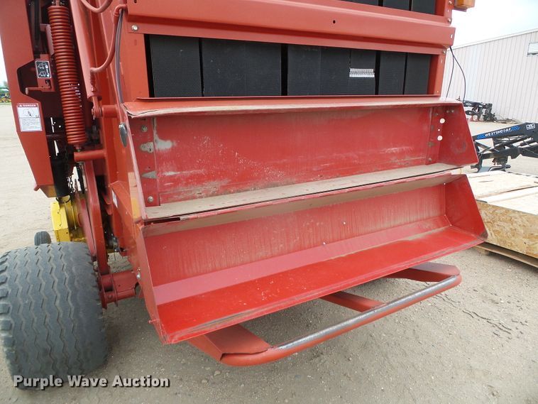 image for item DG0194 2008 New Holland BR7090 round baler