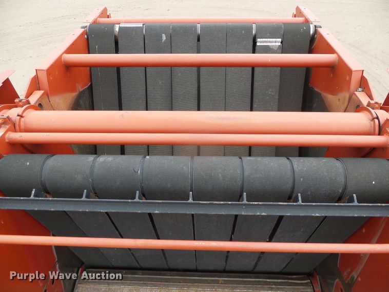 image for item DG0194 2008 New Holland BR7090 round baler